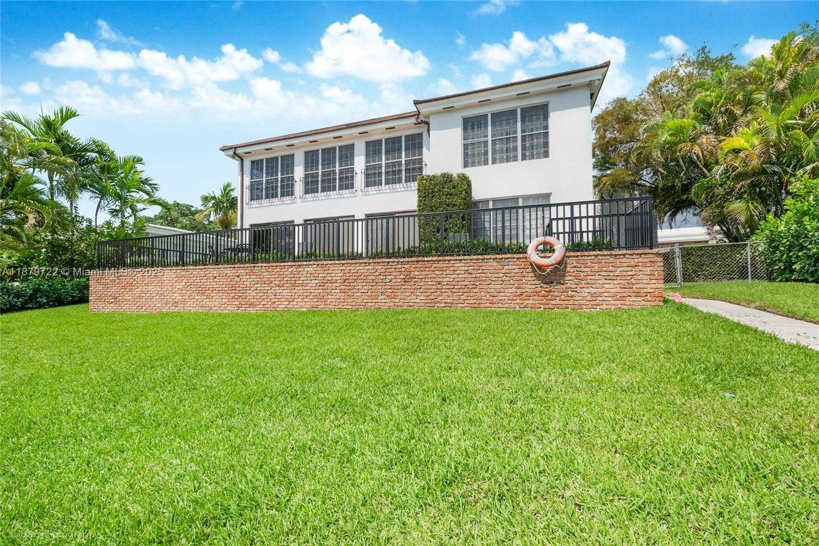 Small Image of 1265 SOUTH ALHAMBRA CIR, Coral Gables Number 25
