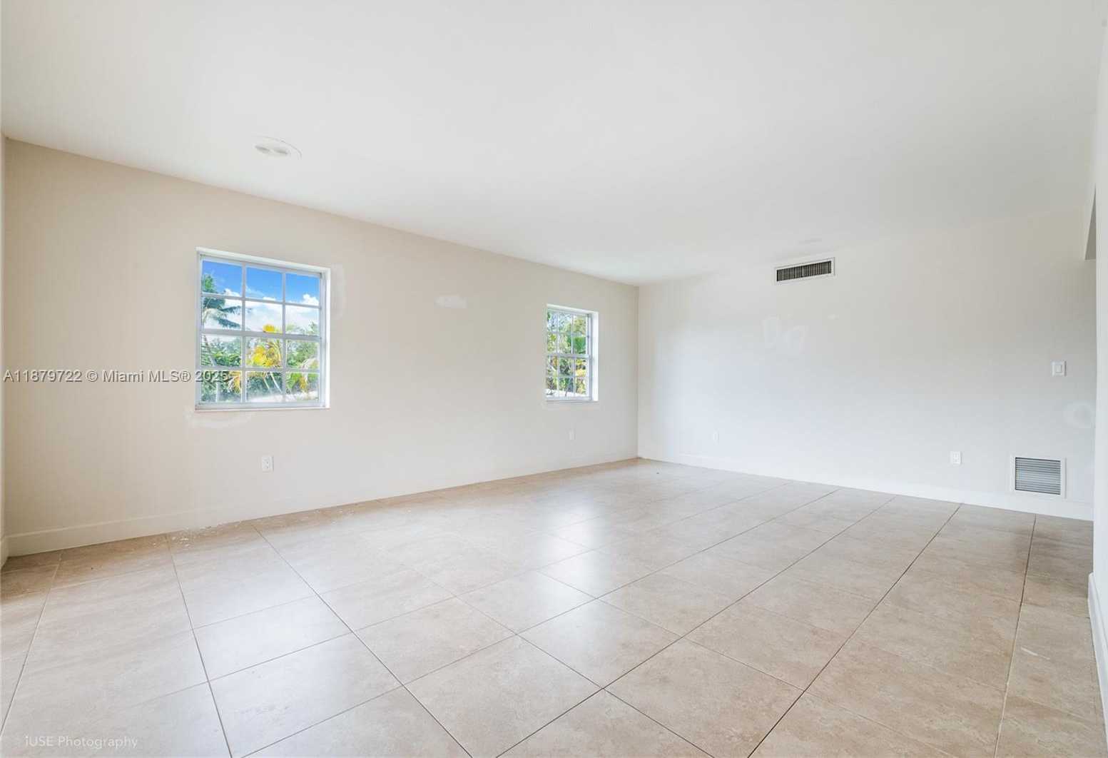 Small Image of 1265 SOUTH ALHAMBRA CIR, Coral Gables Number 3
