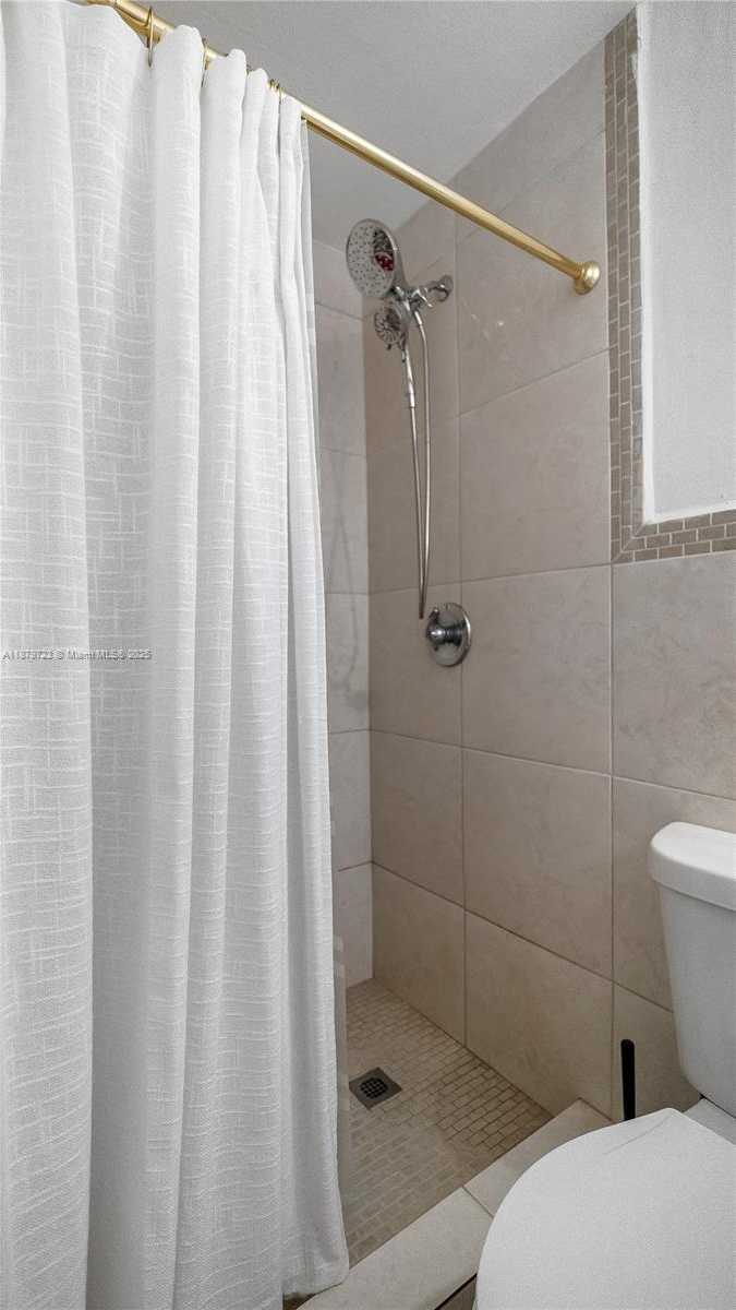 Small Image of 7031 SOUTH WEST 27TH CT, Miramar Number 17