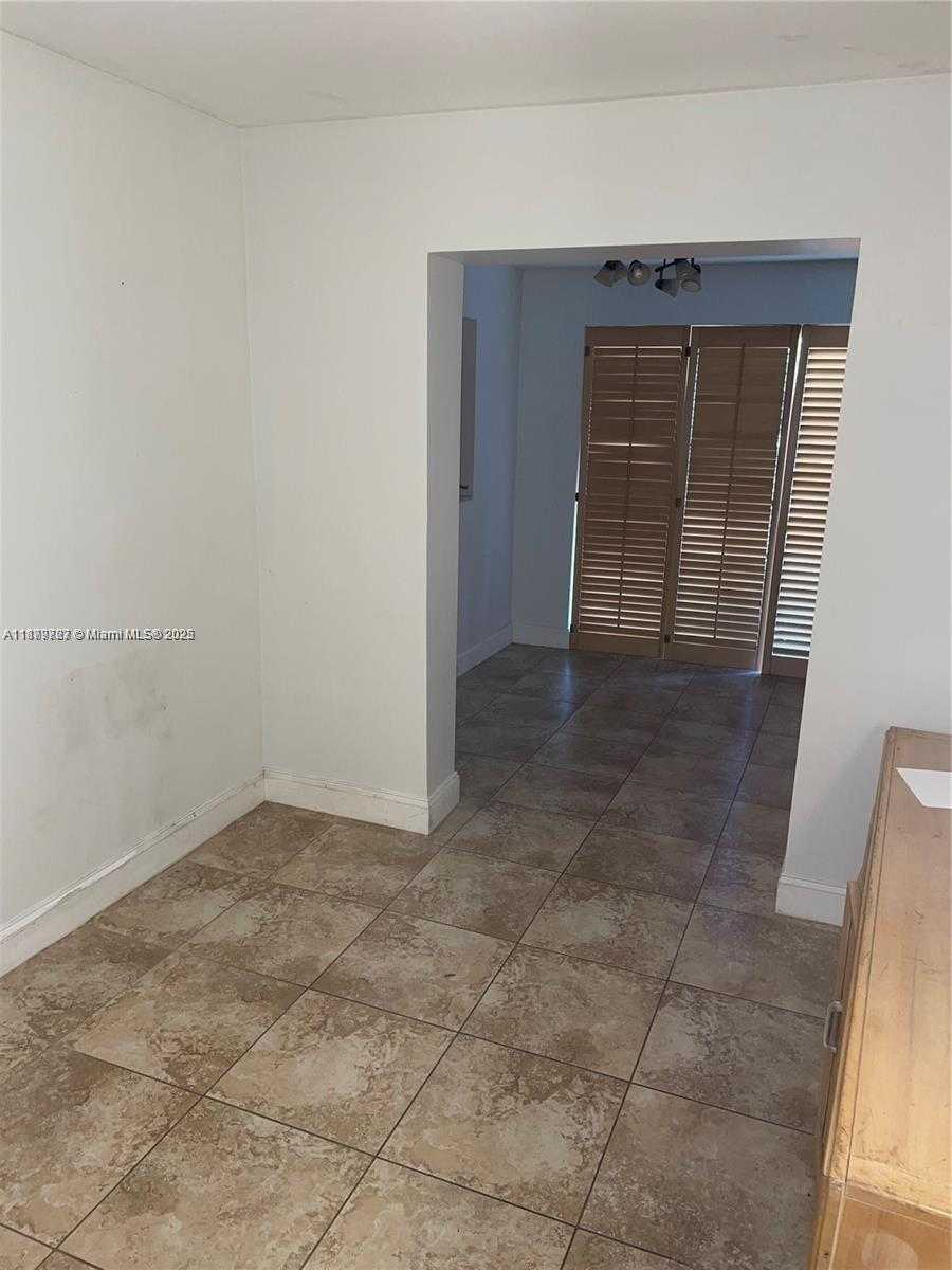 Small Image of 2755 NORTH EAST 207TH ST, Aventura Number 5