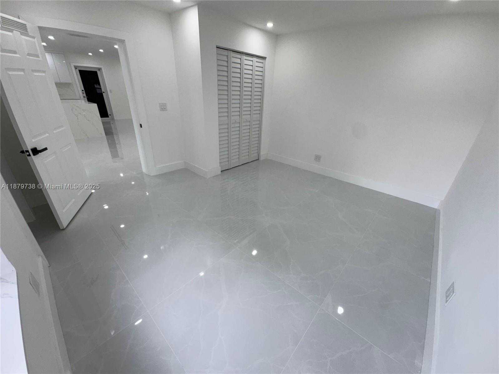 Small Image of 2530 NORTH WEST 204TH ST, Miami Gardens Number 15