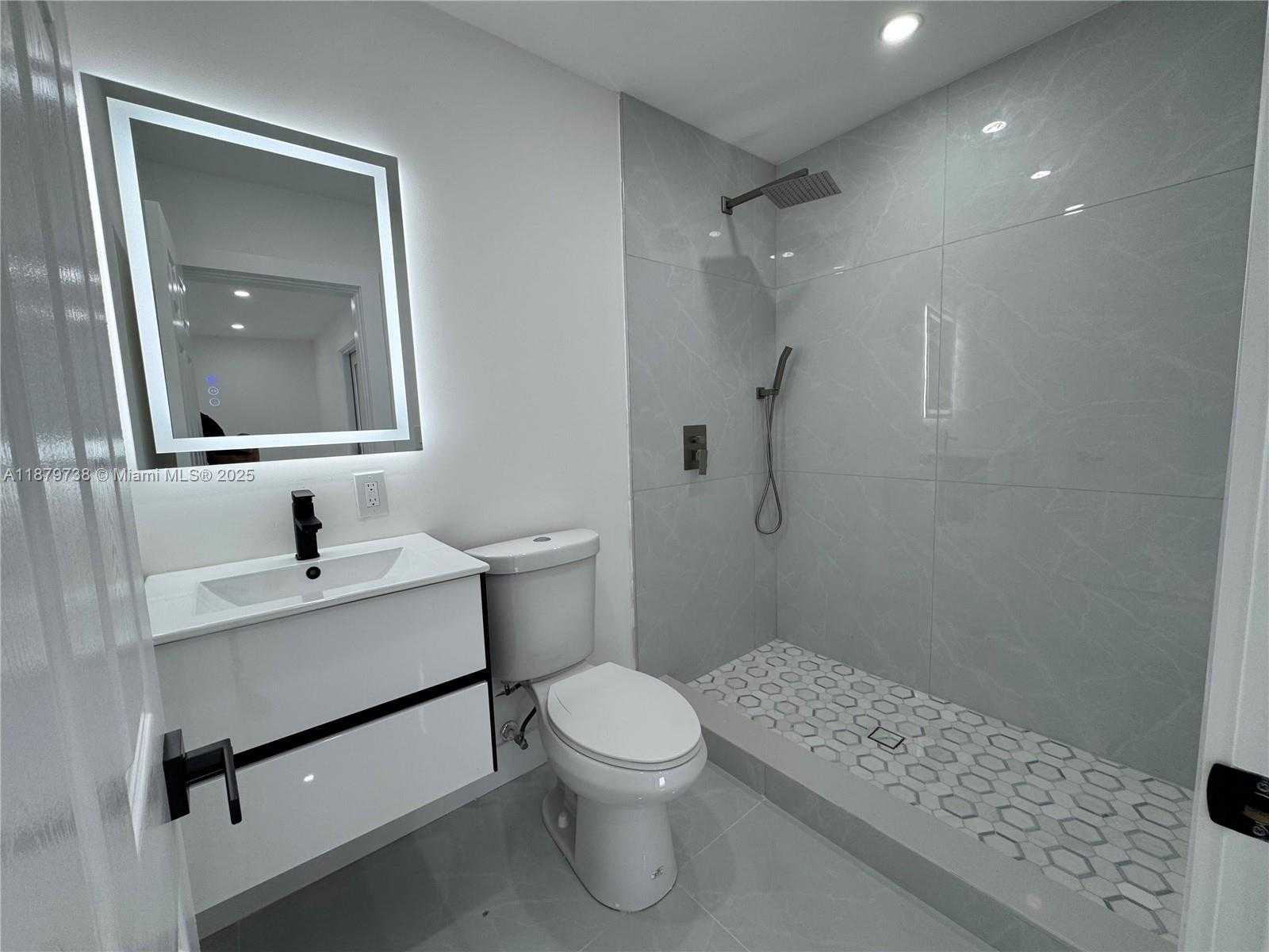 Small Image of 2530 NORTH WEST 204TH ST, Miami Gardens Number 18
