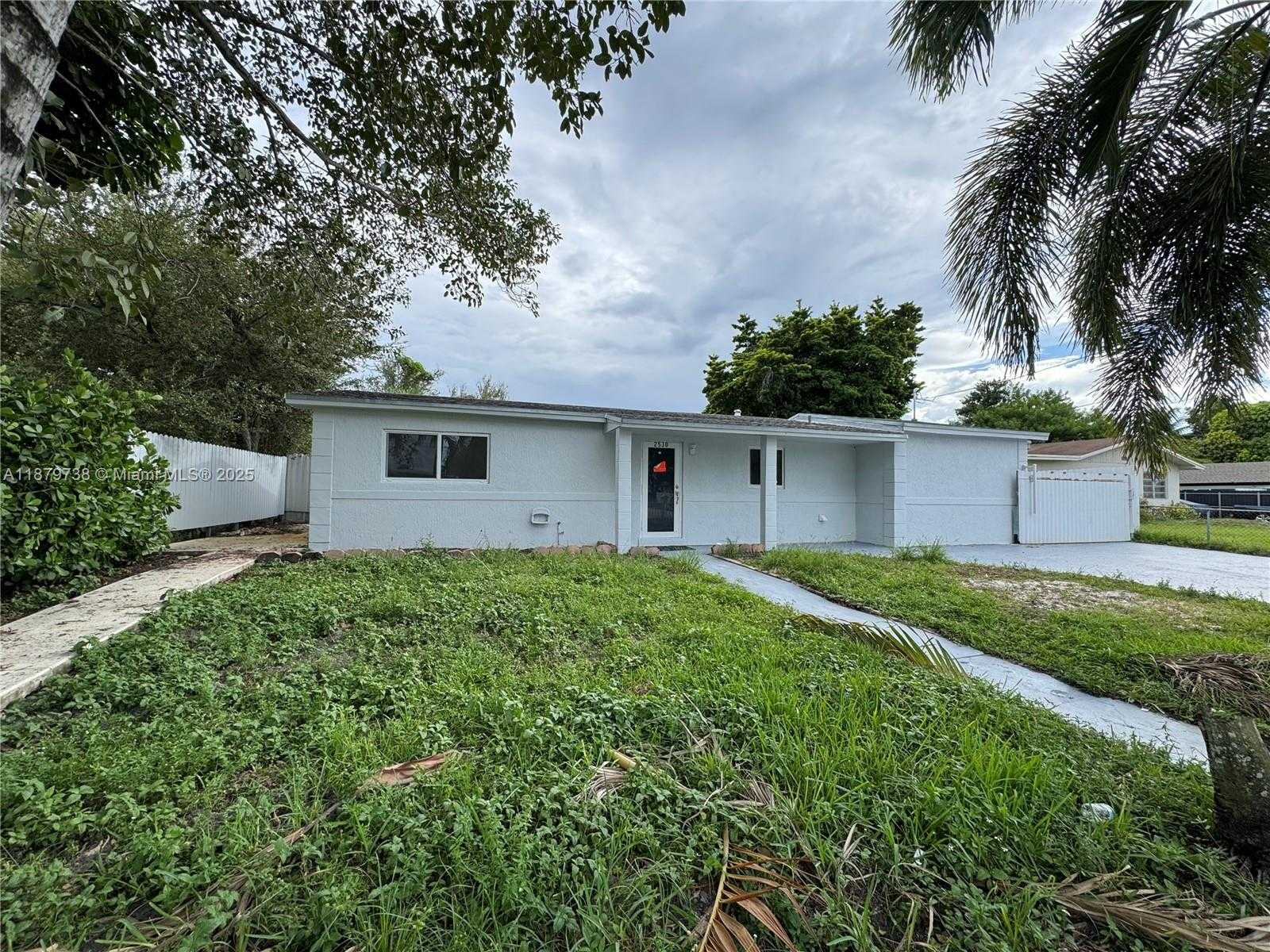 Small Image of 2530 NORTH WEST 204TH ST, Miami Gardens Number 22