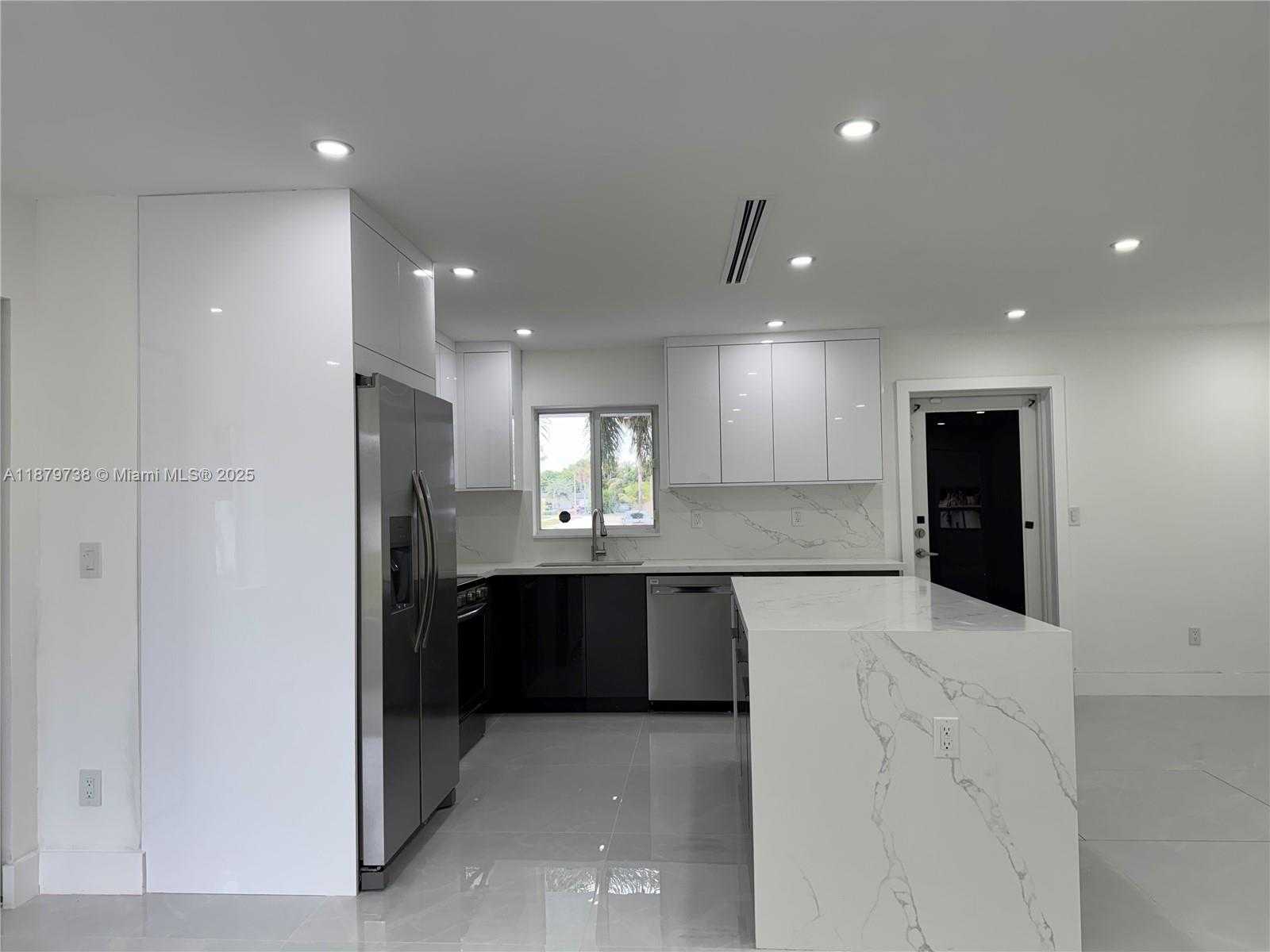 Small Image of 2530 NORTH WEST 204TH ST, Miami Gardens Number 6