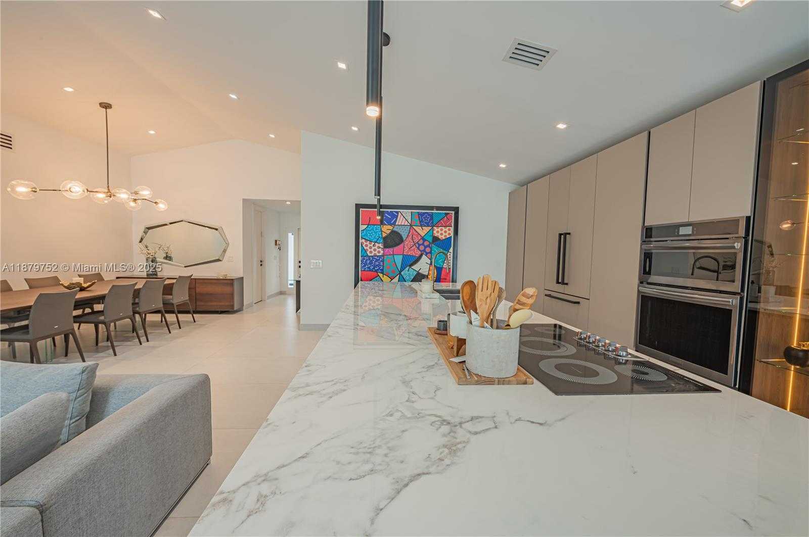 Small Image of 3380 SOUTH WEST 50TH ST, Hollywood Number 14