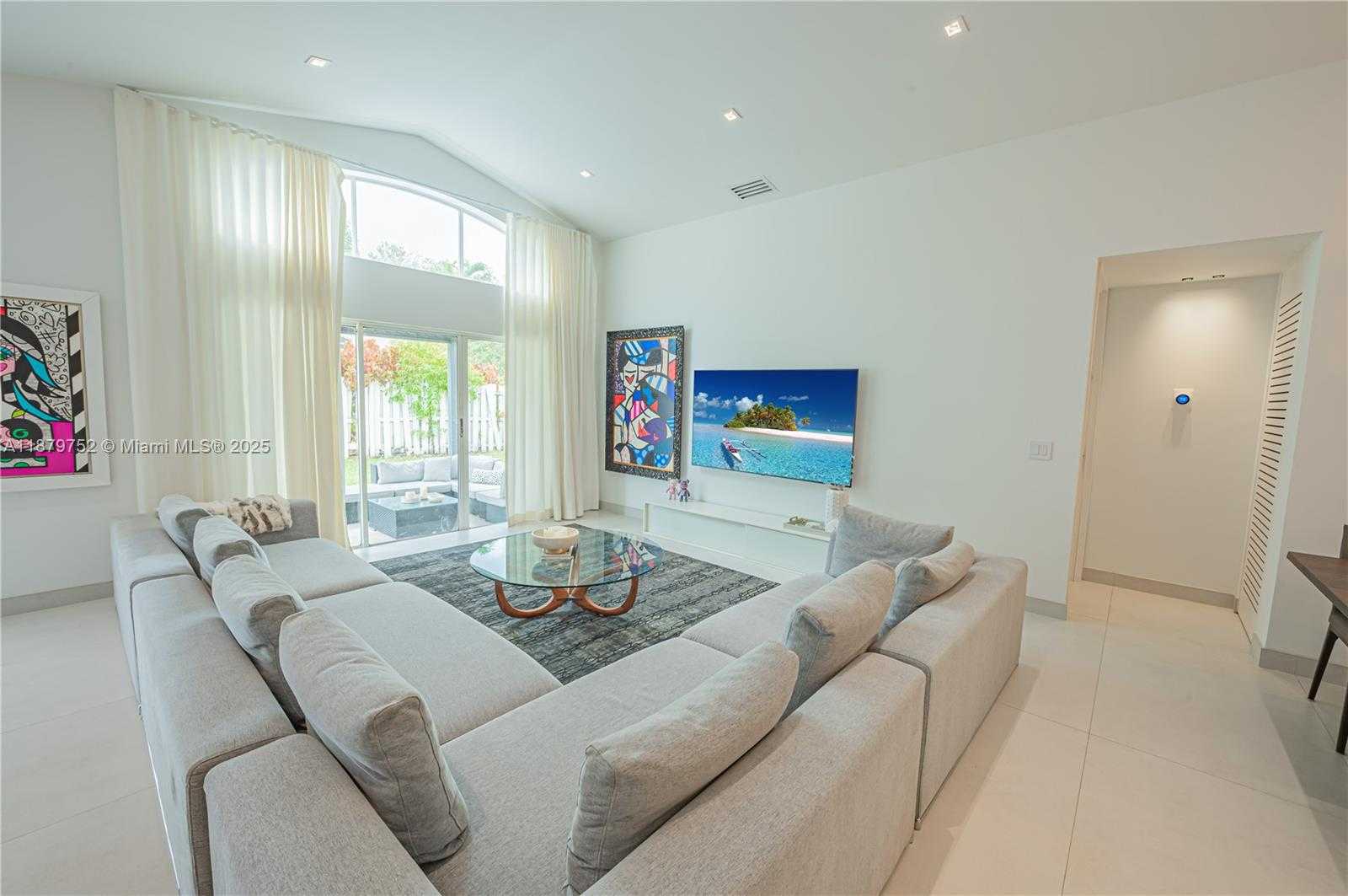 Small Image of 3380 SOUTH WEST 50TH ST, Hollywood Number 22