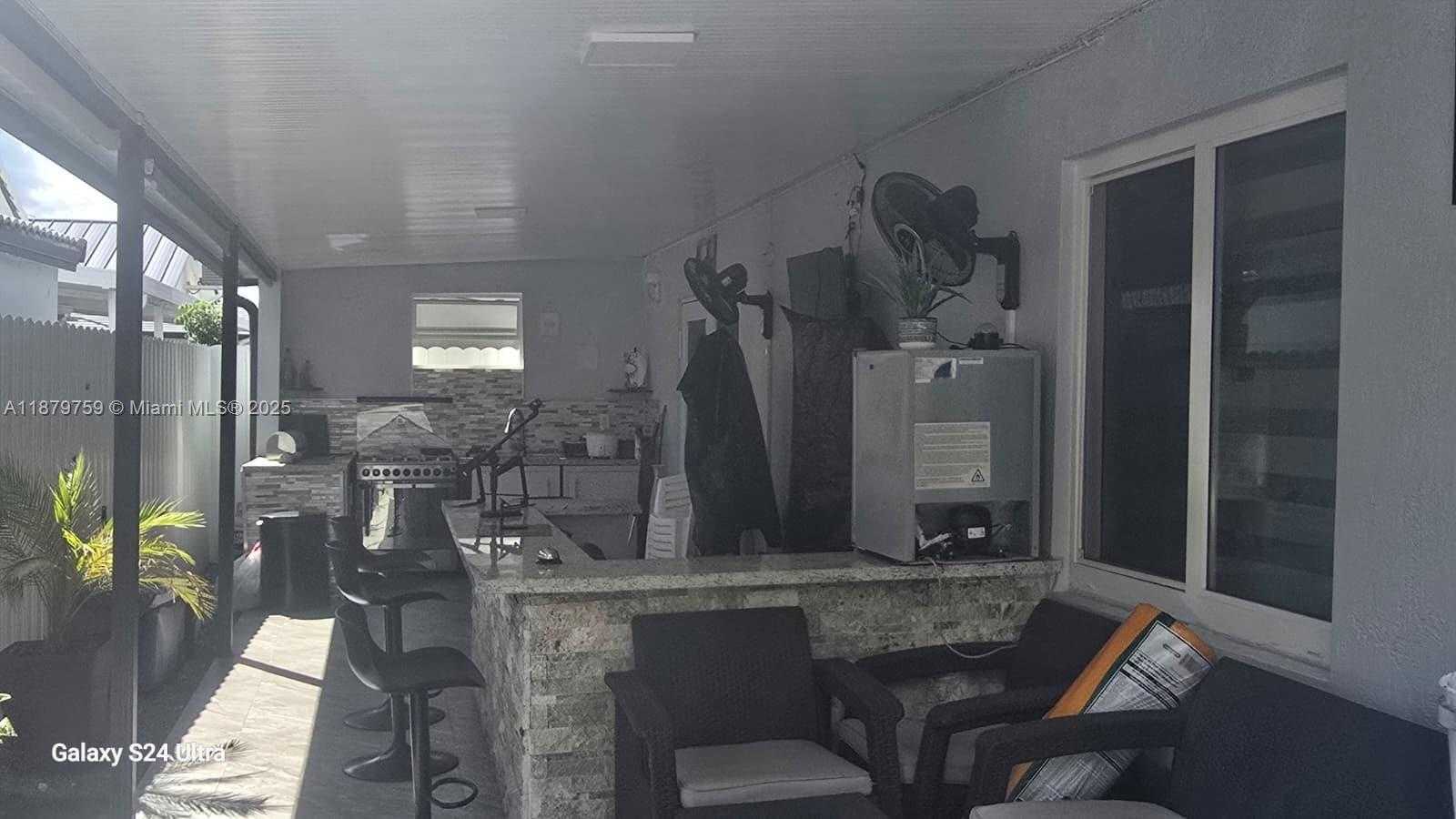 Small Image of 3240 WEST 76TH PL, Hialeah Number 29