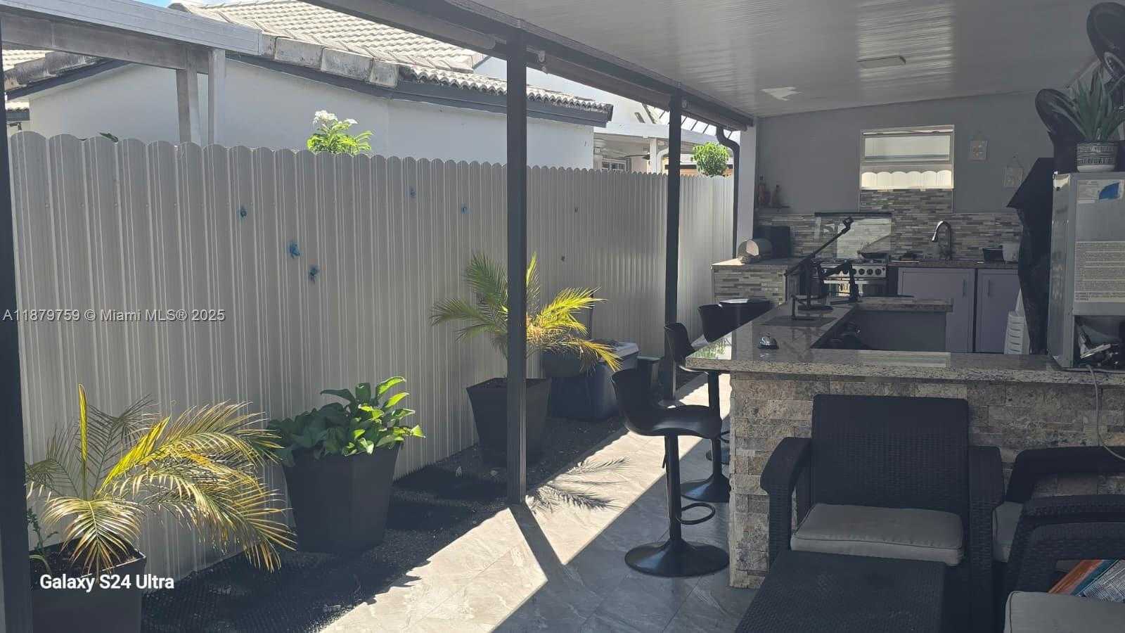 Small Image of 3240 WEST 76TH PL, Hialeah Number 30
