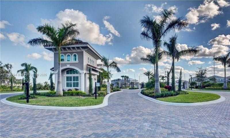 Small Image of 1422 SILK OAK DR, Hollywood Number 2