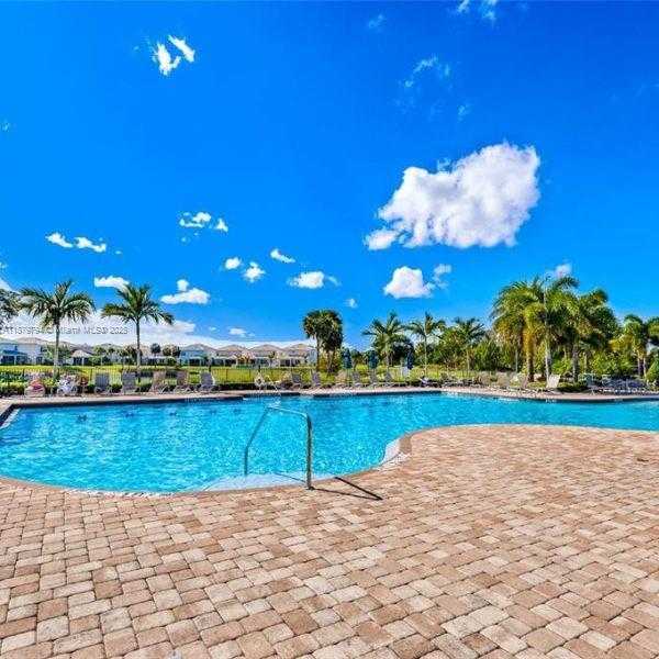 Small Image of 1422 SILK OAK DR, Hollywood Number 32