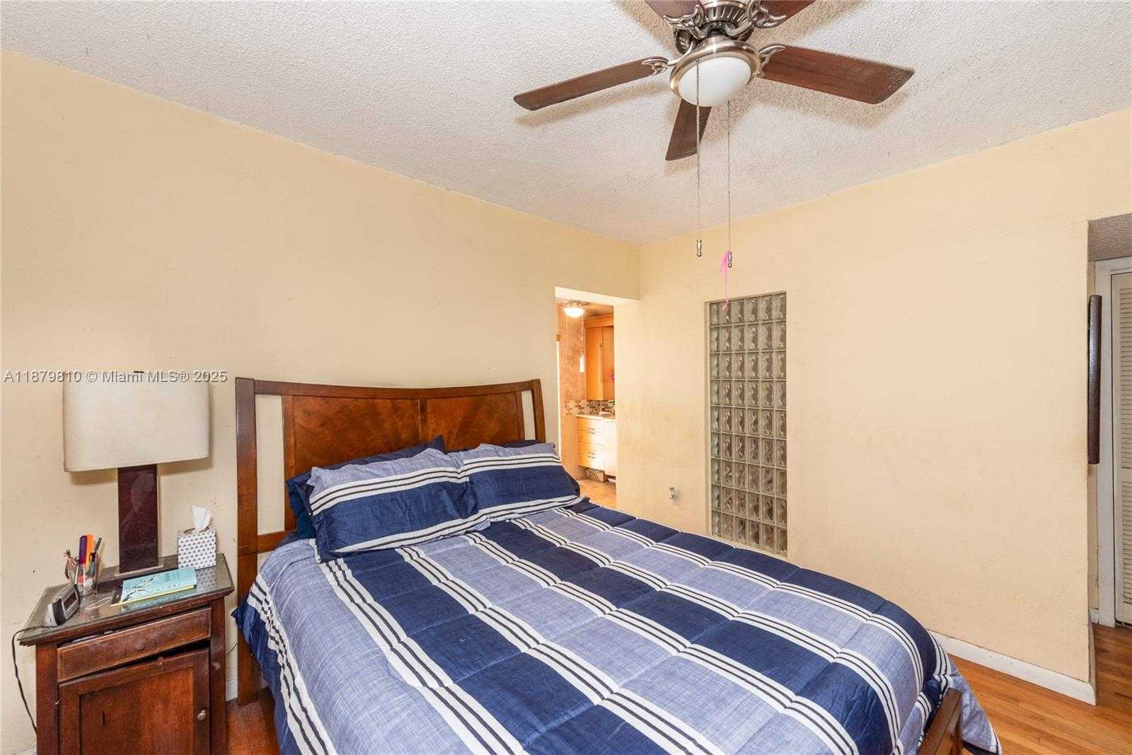Small Image of 2920 SOUTH WEST 1ST AVE, Miami Number 10
