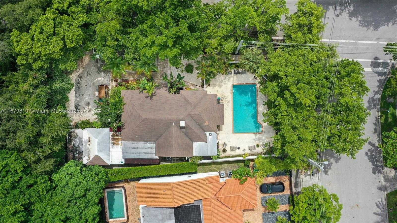 Small Image of 2920 SOUTH WEST 1ST AVE, Miami Number 25