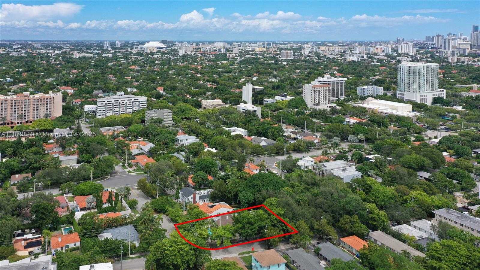 Small Image of 2920 SOUTH WEST 1ST AVE, Miami Number 28