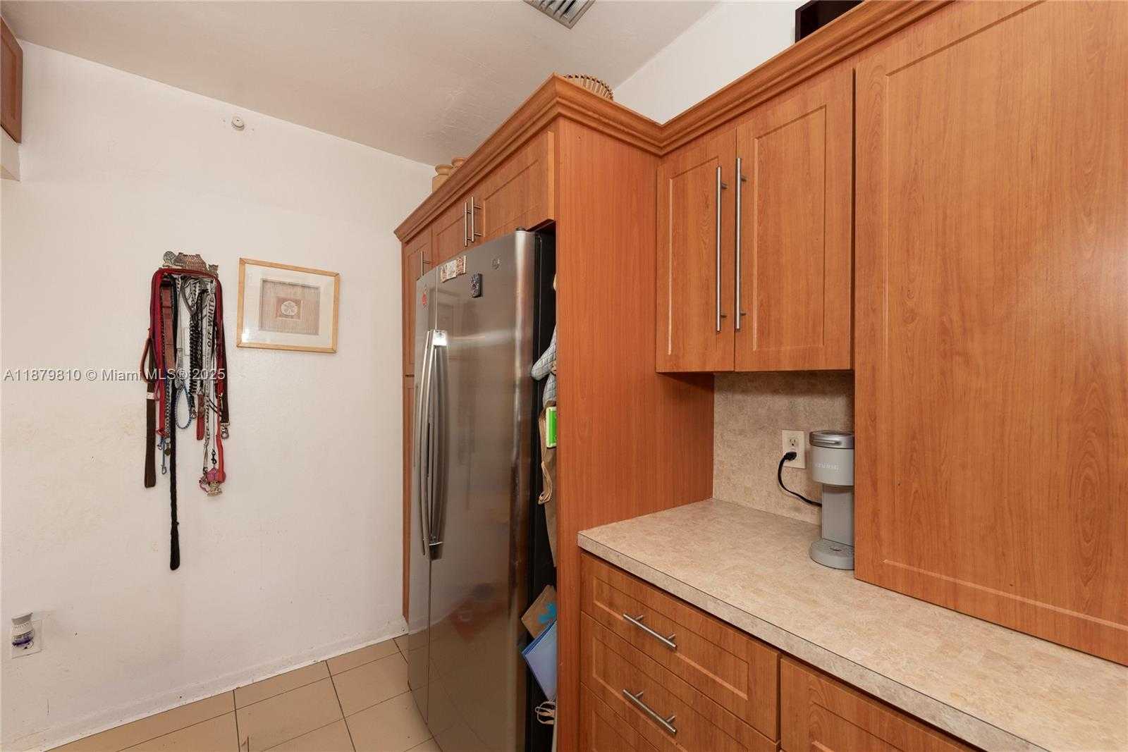 Small Image of 2920 SOUTH WEST 1ST AVE, Miami Number 8