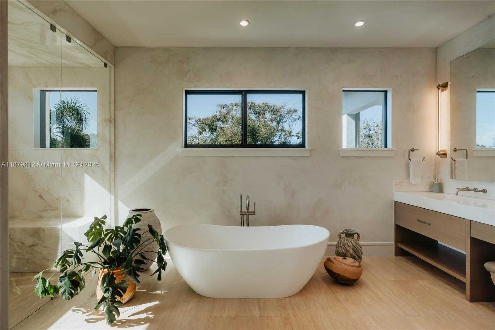 Small Image of 2300 NORTH EAST 34TH CT, Lighthouse Point Number 18