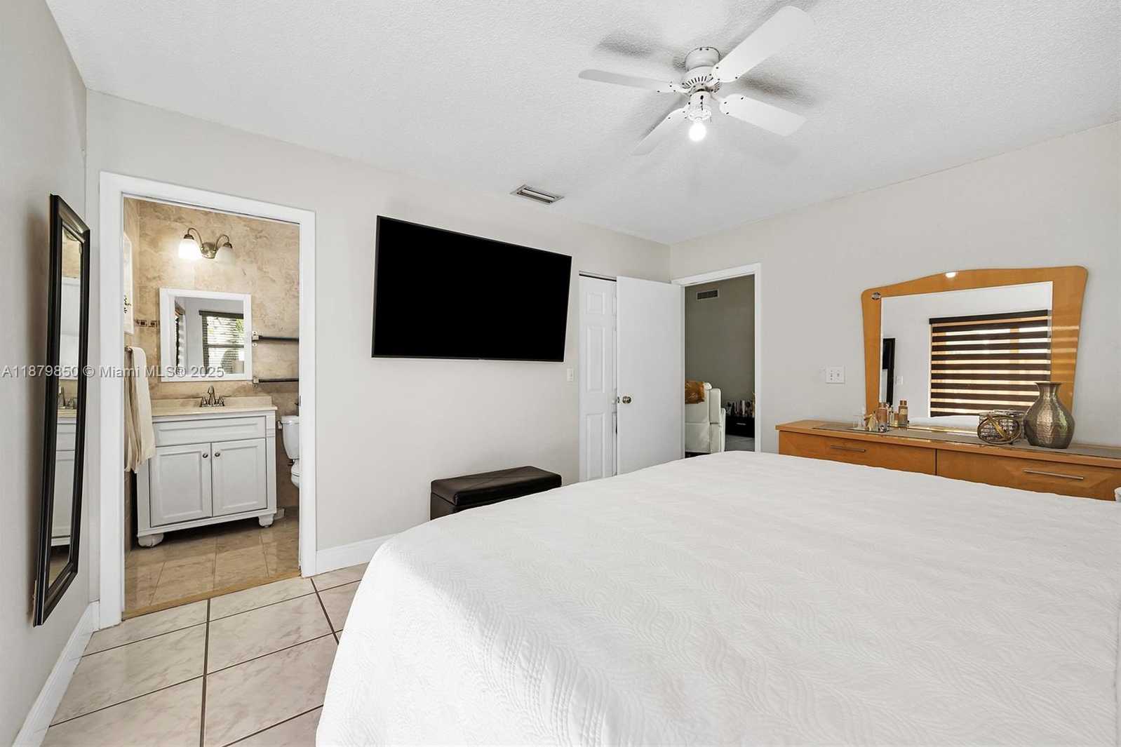 Small Image of 10340 SOUTH WEST 208TH LN, Cutler Bay Number 16