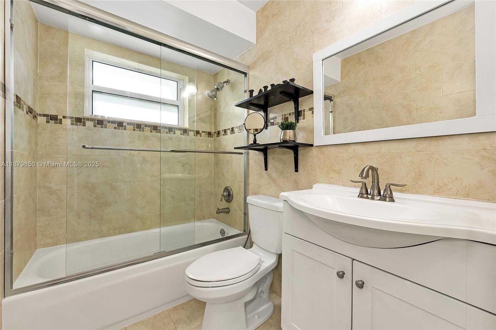 Small Image of 10340 SOUTH WEST 208TH LN, Cutler Bay Number 21