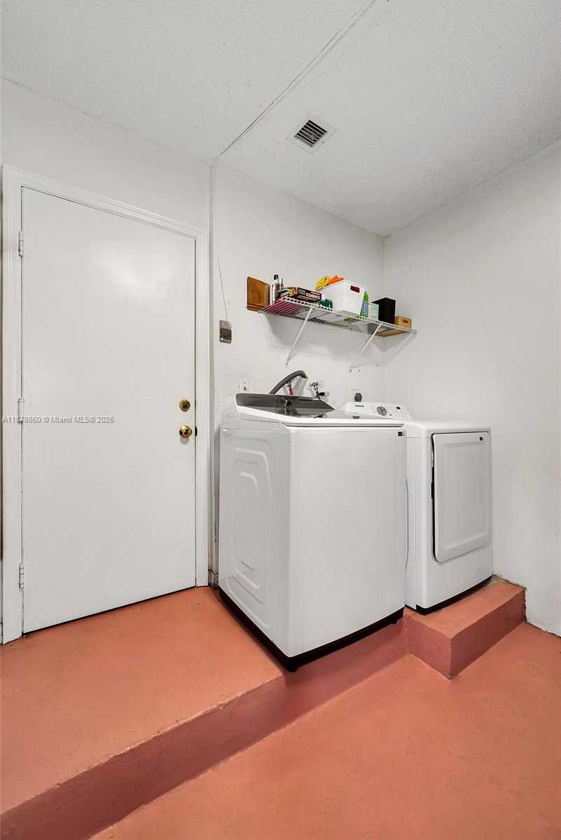 Small Image of 10340 SOUTH WEST 208TH LN, Cutler Bay Number 25