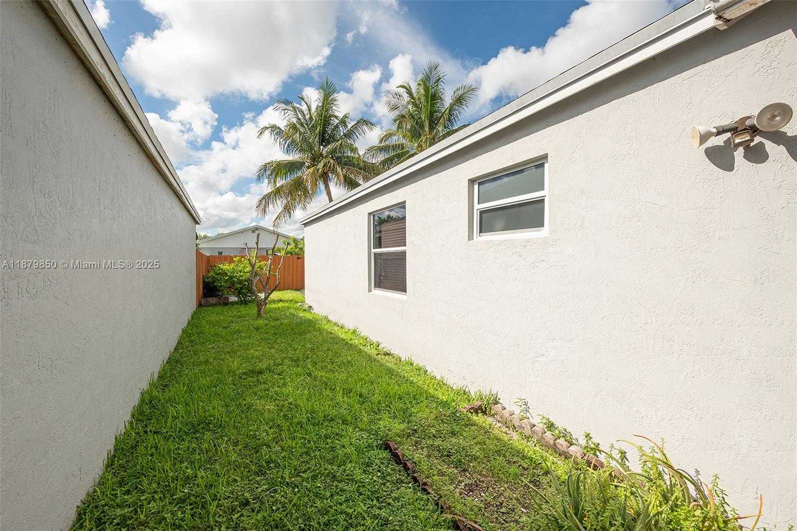 Small Image of 10340 SOUTH WEST 208TH LN, Cutler Bay Number 26