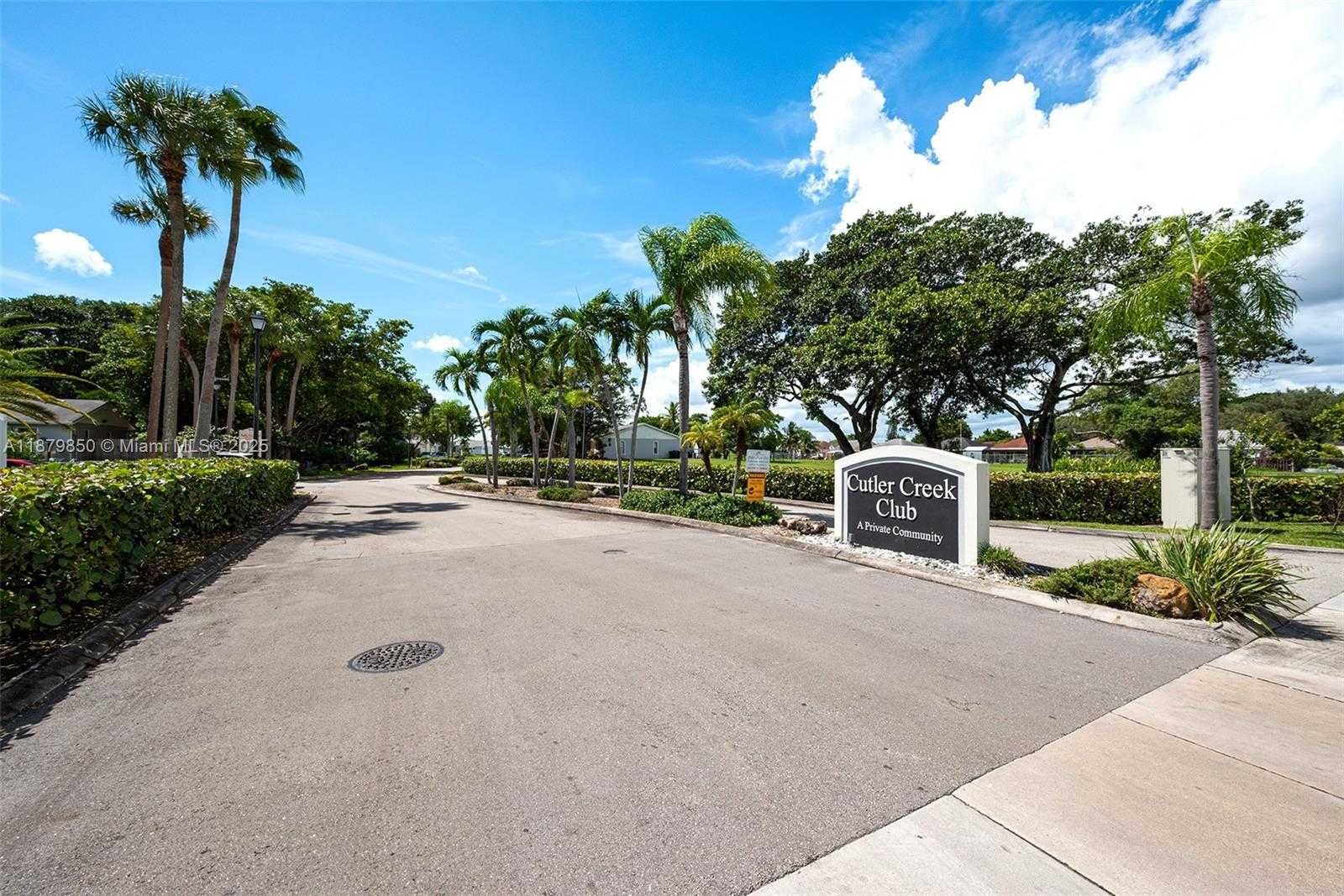 Small Image of 10340 SOUTH WEST 208TH LN, Cutler Bay Number 32