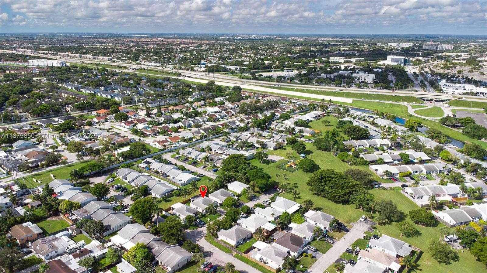 Small Image of 10340 SOUTH WEST 208TH LN, Cutler Bay Number 38