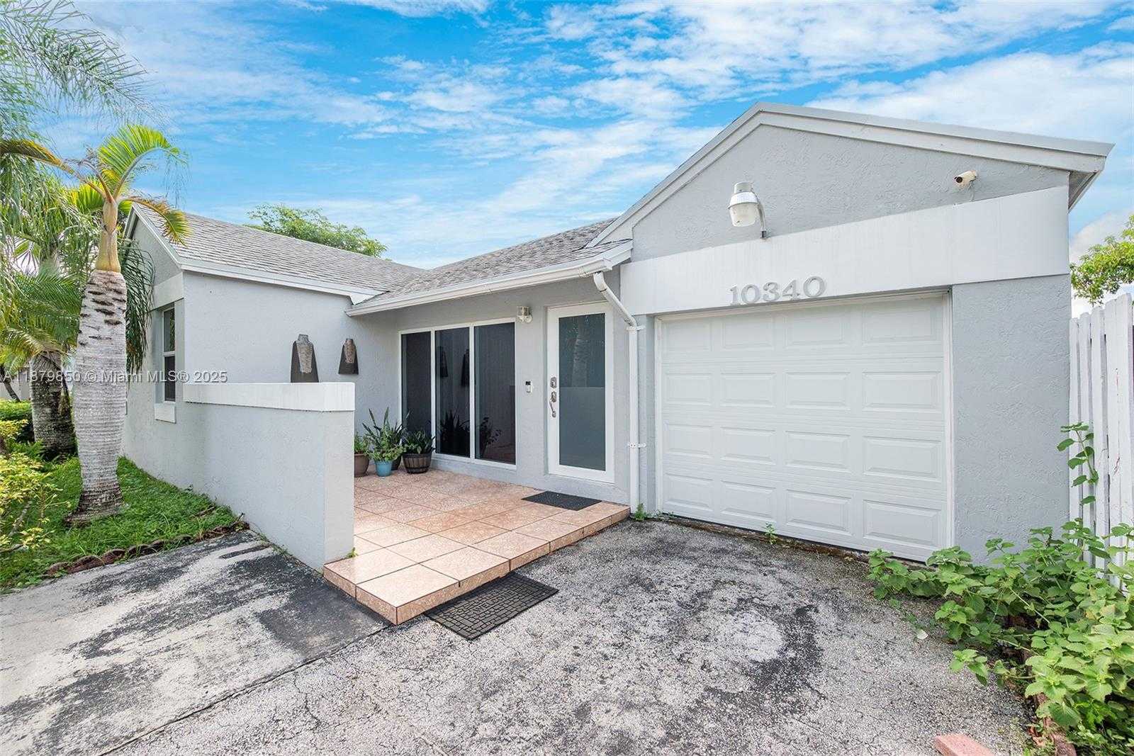 Small Image of 10340 SOUTH WEST 208TH LN, Cutler Bay Number 6