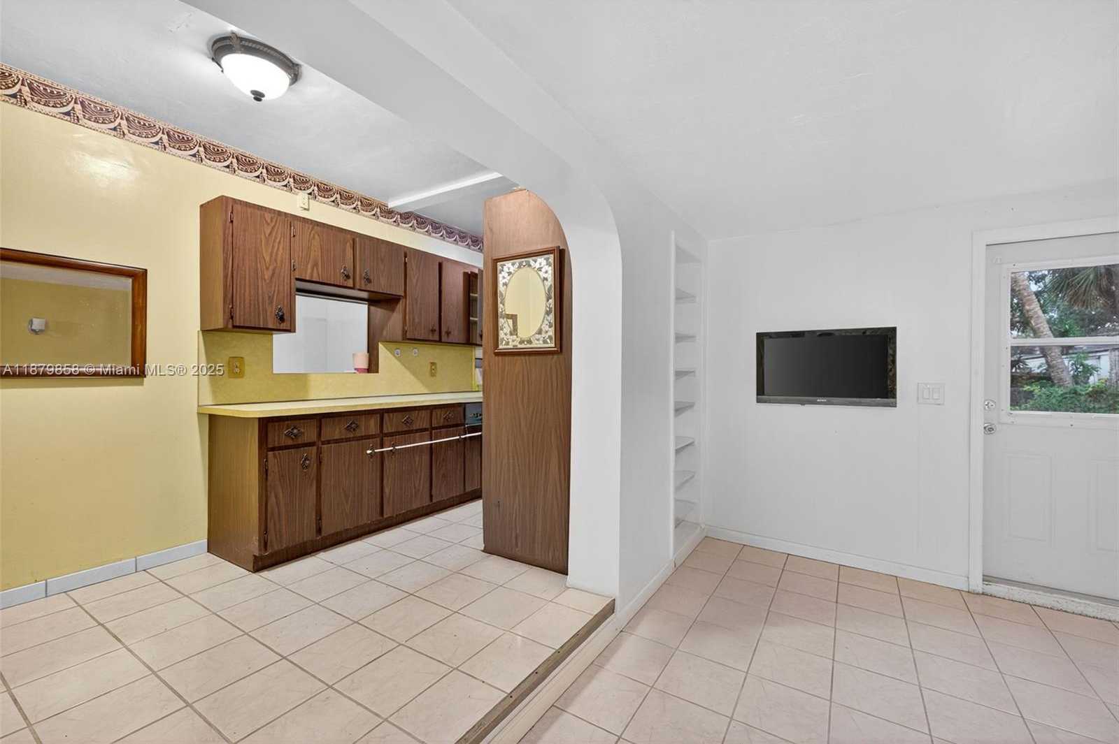 Small Image of 1460 NORTH EAST 173RD ST, North Miami Beach Number 17