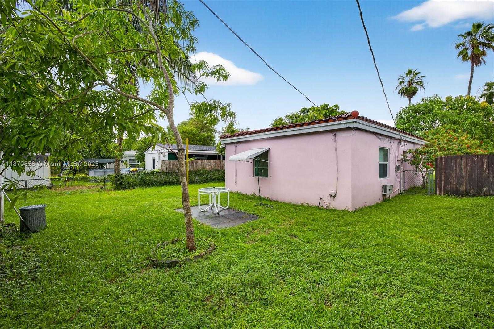 Small Image of 1460 NORTH EAST 173RD ST, North Miami Beach Number 25