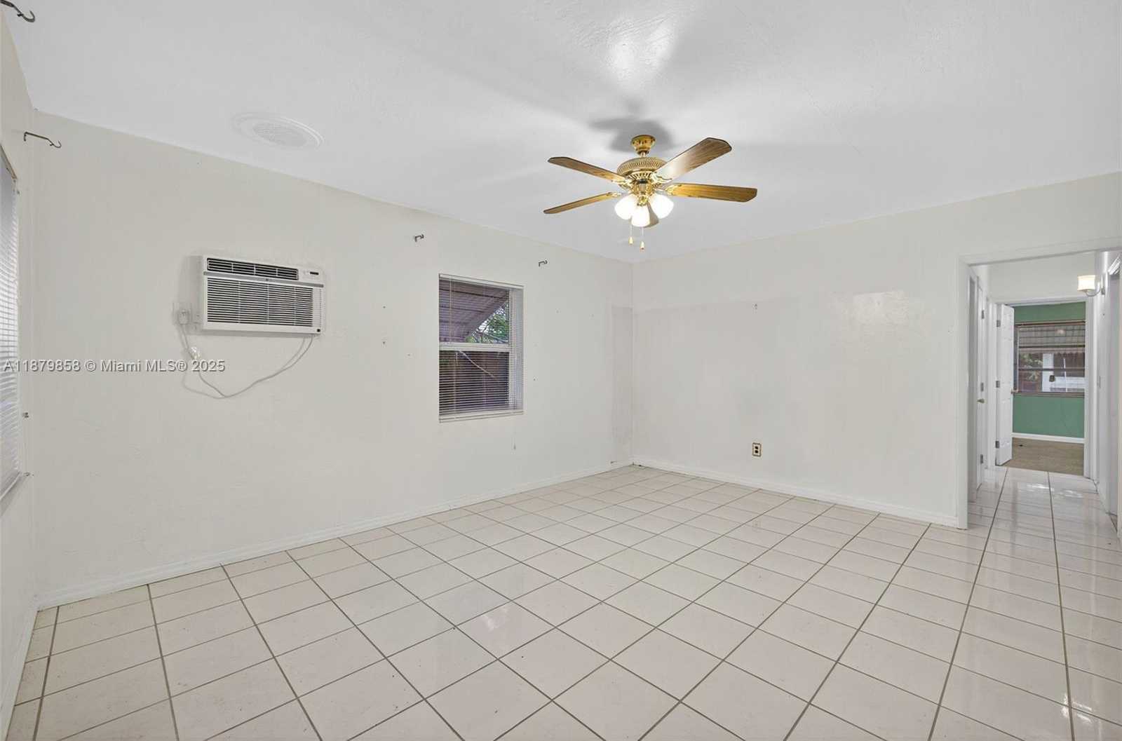 Small Image of 1460 NORTH EAST 173RD ST, North Miami Beach Number 4