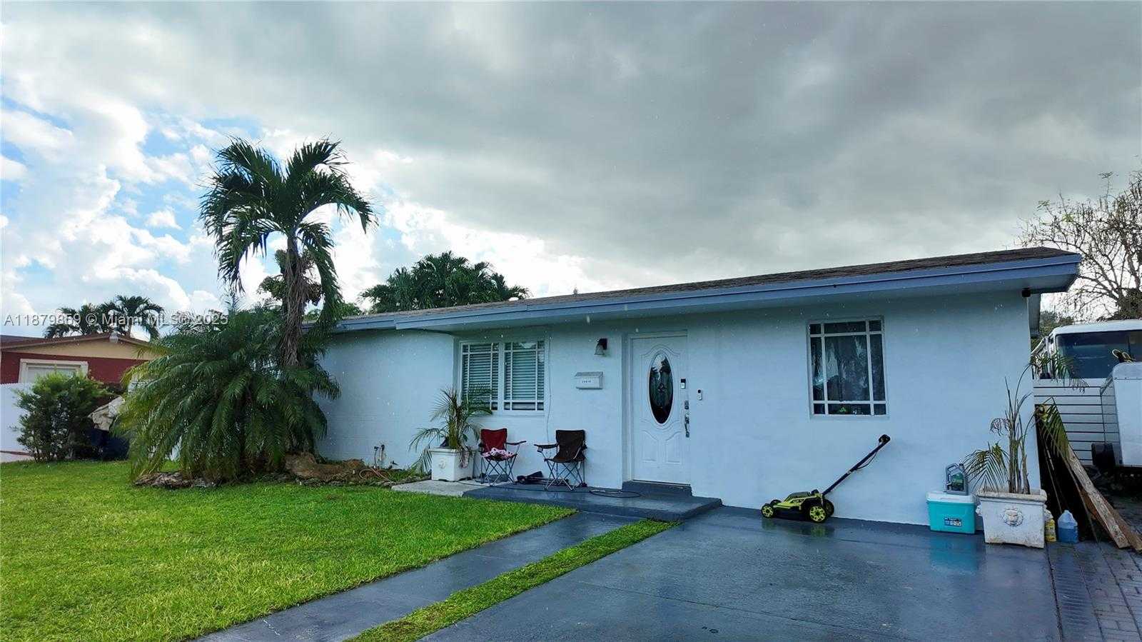 Small Image of 29810 SOUTH WEST 148TH PL, Homestead Number 2