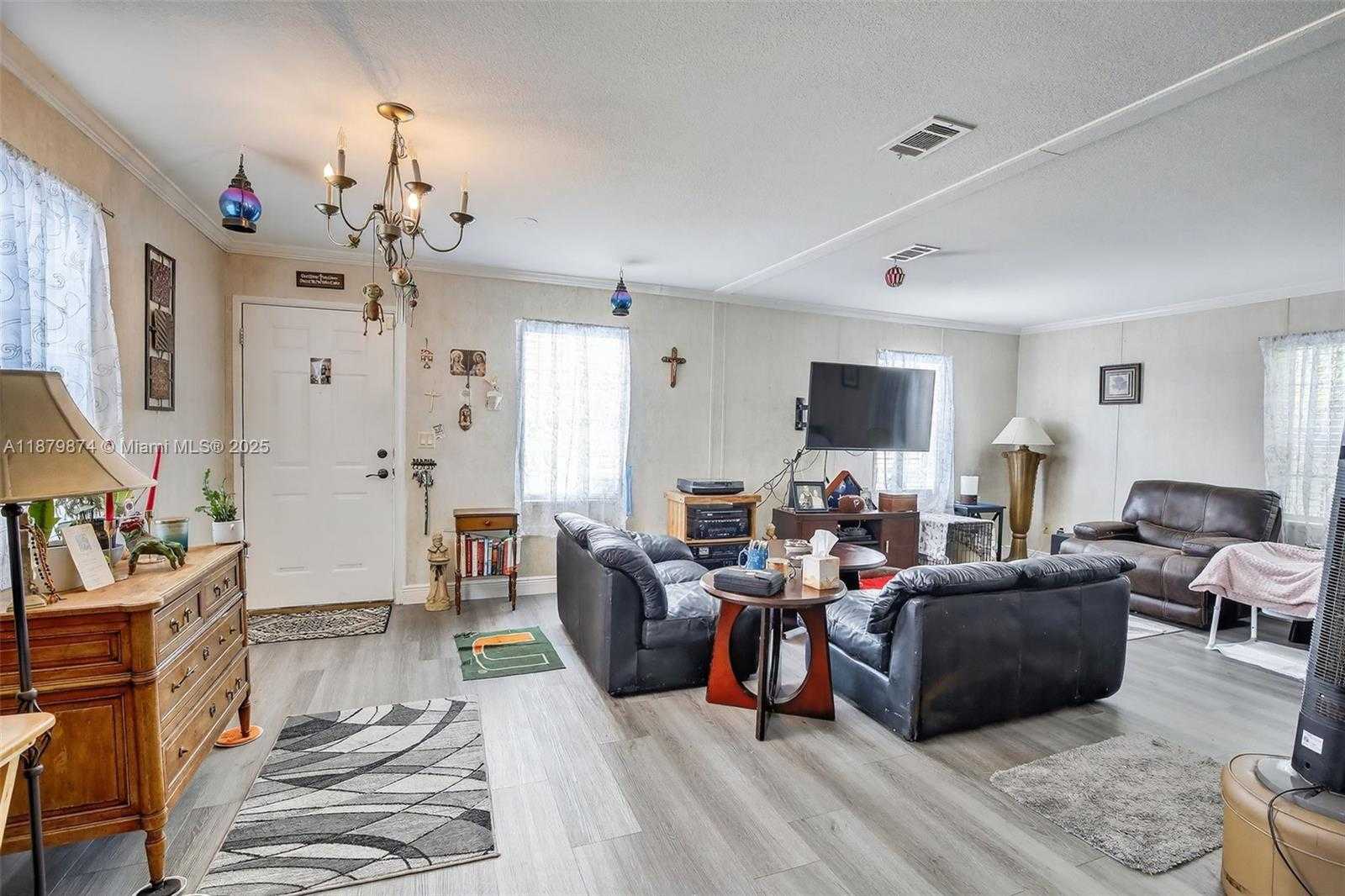 Small Image of 21651 NORTH WEST 3RD ST, Pembroke Pines Number 11