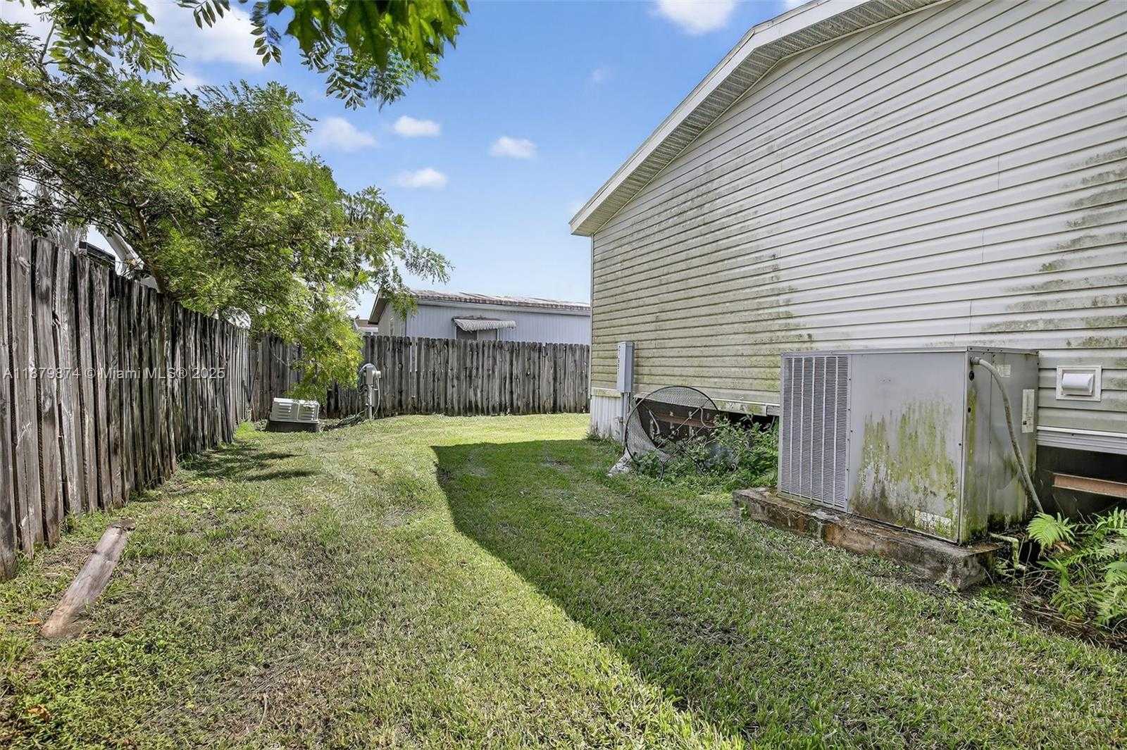 Small Image of 21651 NORTH WEST 3RD ST, Pembroke Pines Number 23