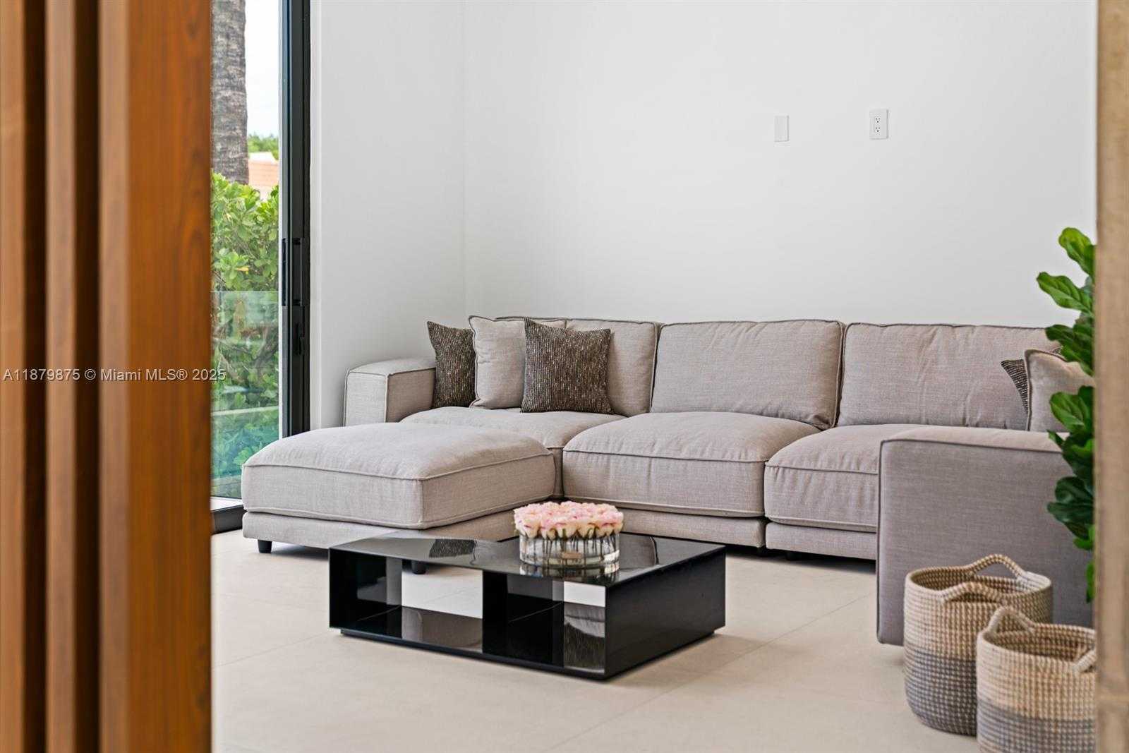 Small Image of 1379 NORTH EAST 104TH ST, Miami Shores Number 12