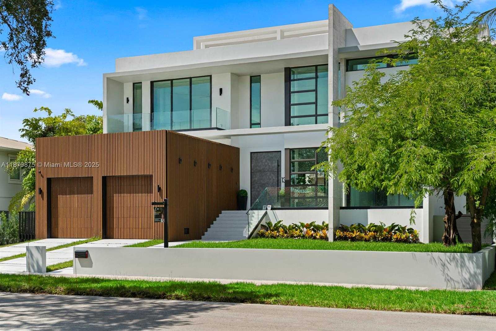 Small Image of 1379 NORTH EAST 104TH ST, Miami Shores Number 2