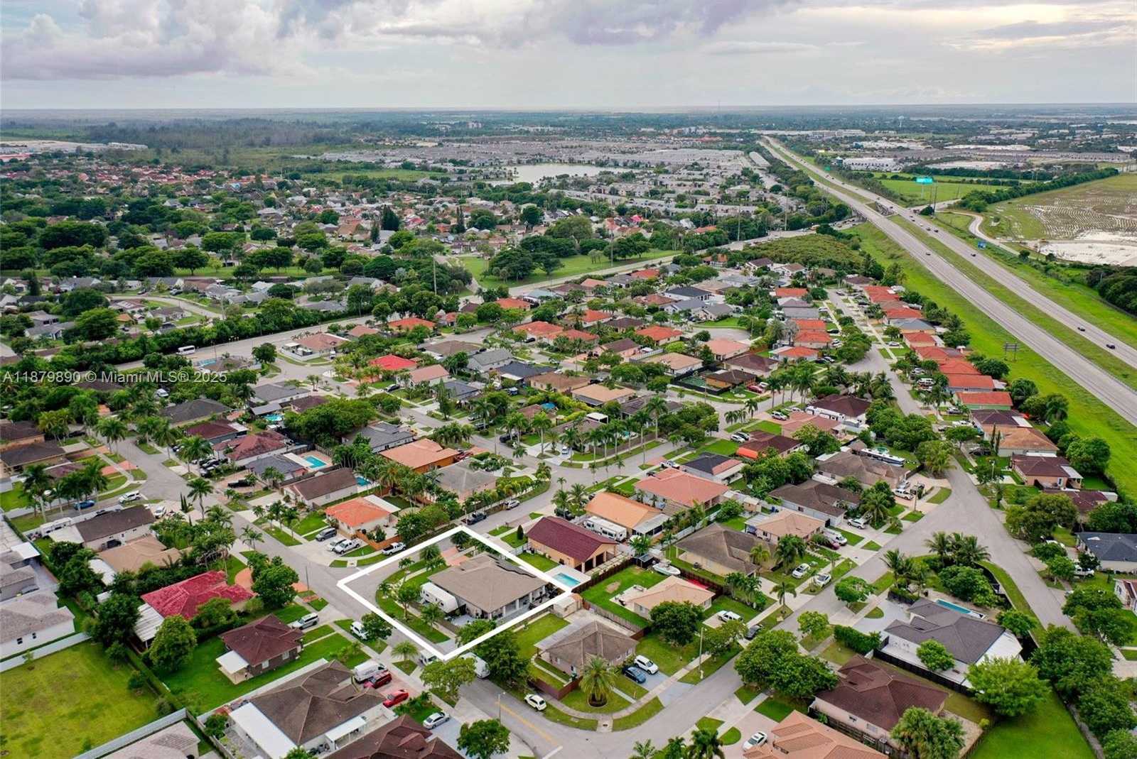 Small Image of 1407 SOUTH EAST 7TH ST, Homestead Number 7