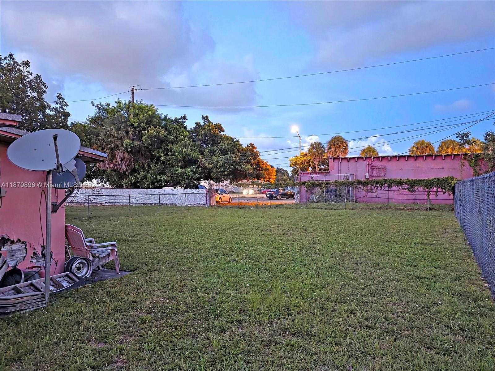 Small Image of 6233 NORTH WEST 22ND CT, Miami Number 3