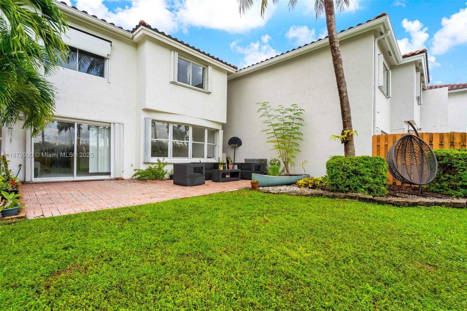 Small Image of 10940 NORTH WEST 67TH ST, Doral Number 12