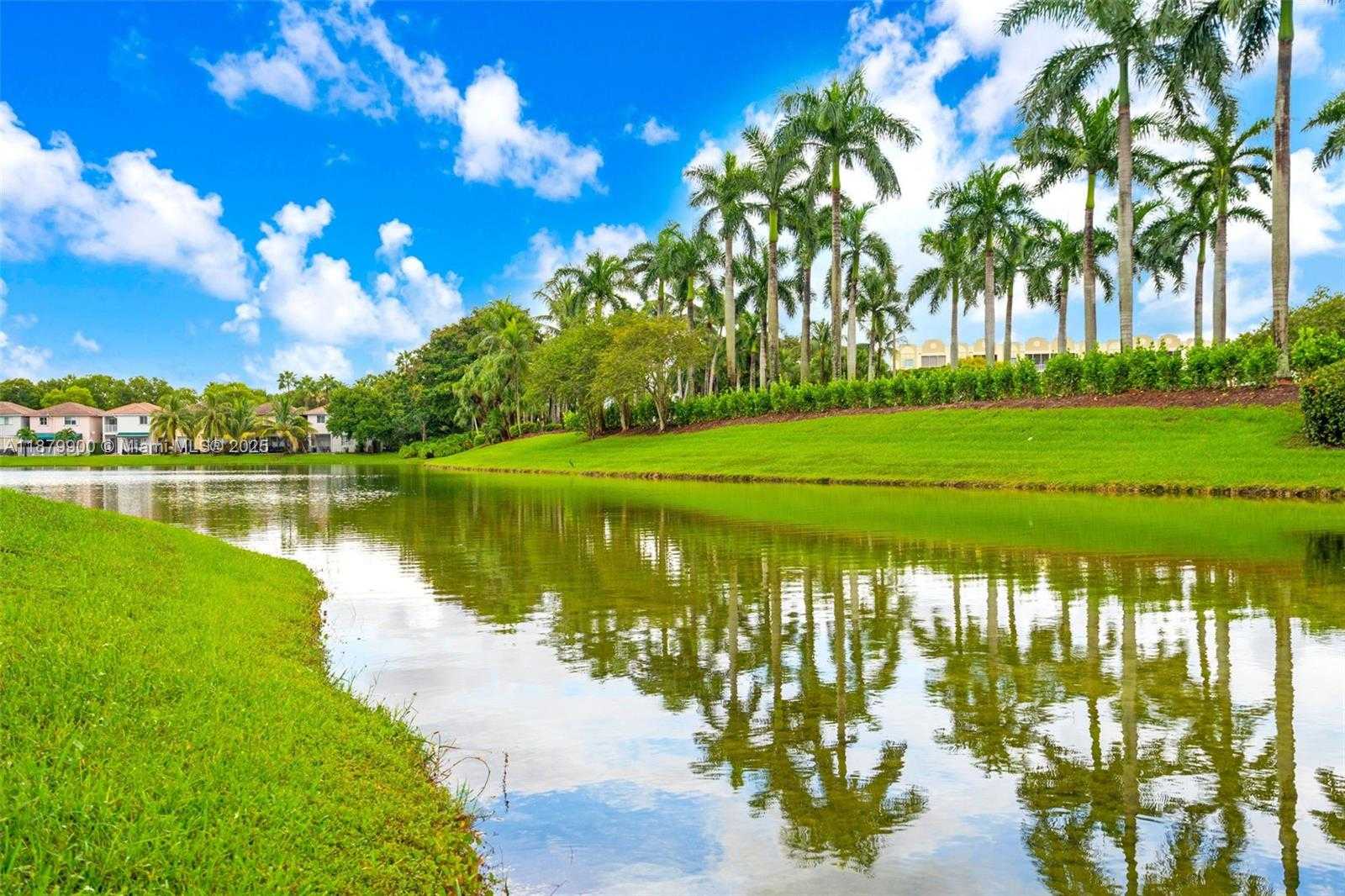 Small Image of 10940 NORTH WEST 67TH ST, Doral Number 13