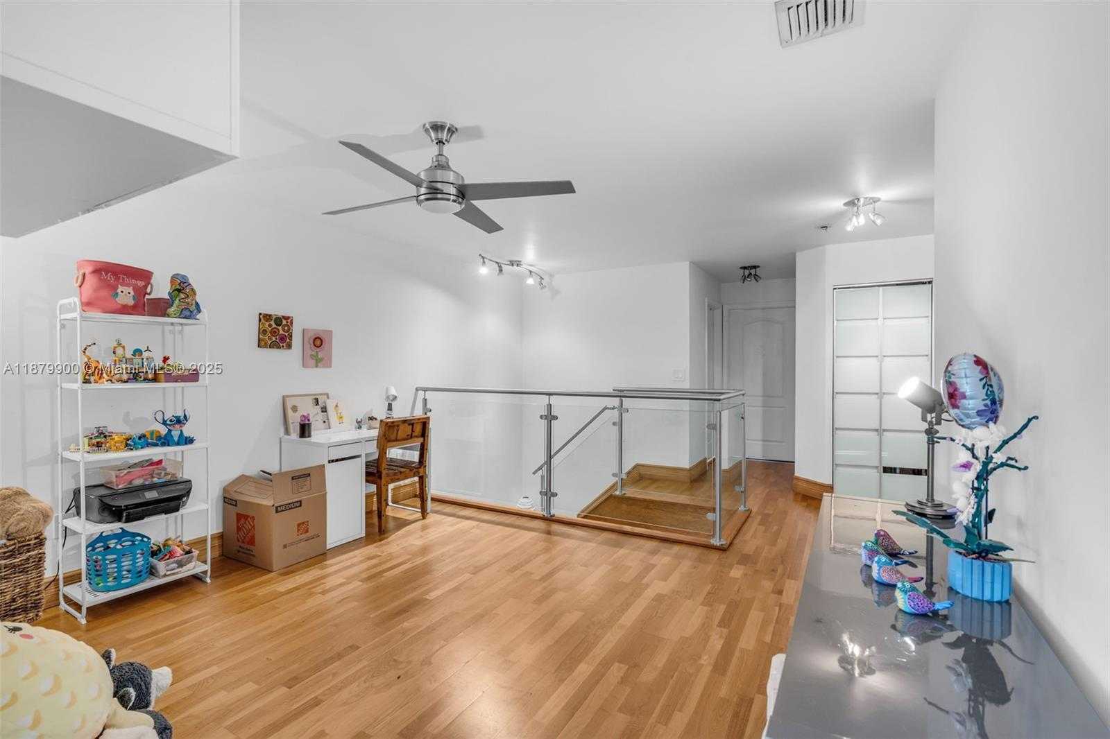 Small Image of 10940 NORTH WEST 67TH ST, Doral Number 16