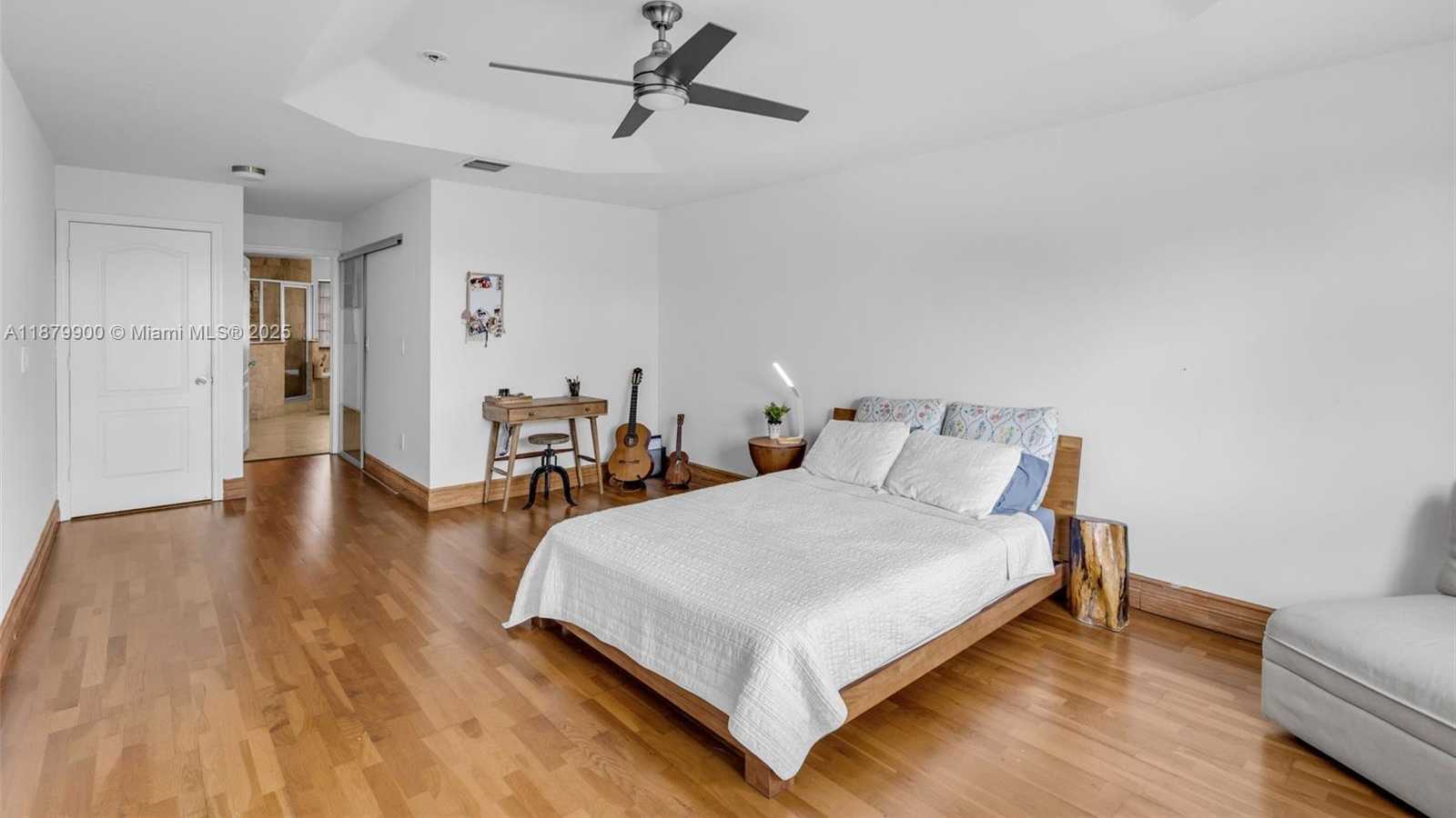 Small Image of 10940 NORTH WEST 67TH ST, Doral Number 18