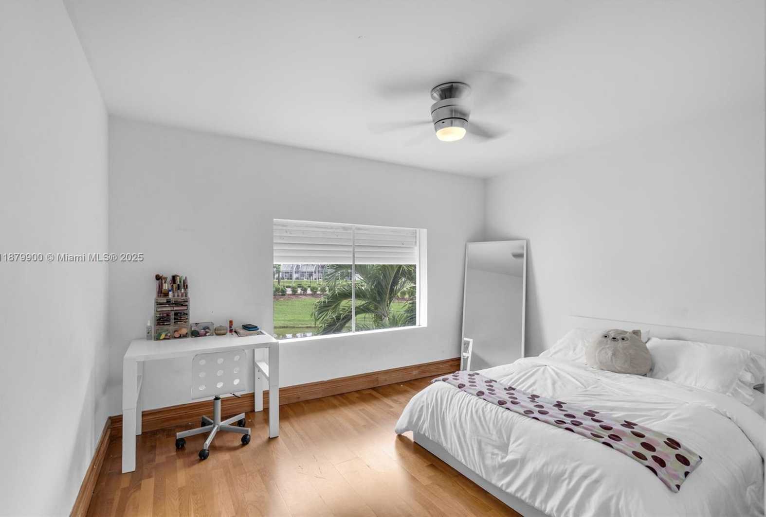 Small Image of 10940 NORTH WEST 67TH ST, Doral Number 23
