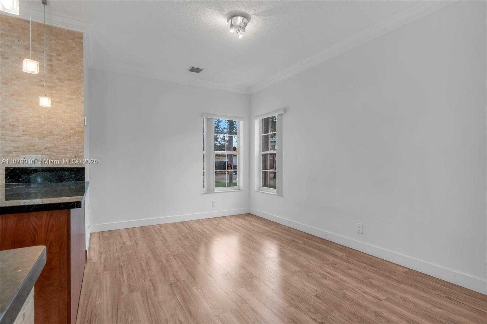 Small Image of 2608 SOUTH WEST 177TH AVE, Miramar Number 12