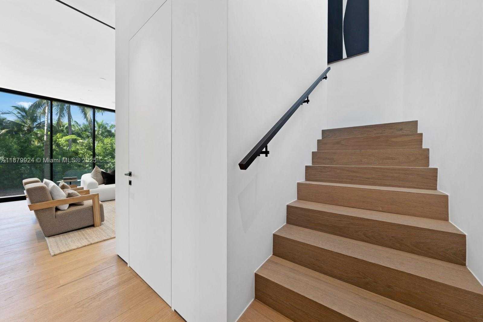 Small Image of 291 PALM AVE, Miami Beach Number 17