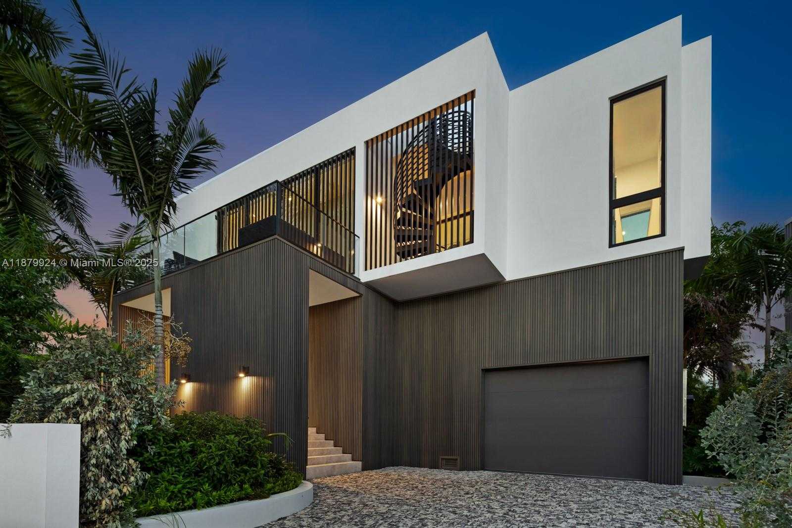 Small Image of 291 PALM AVE, Miami Beach Number 2
