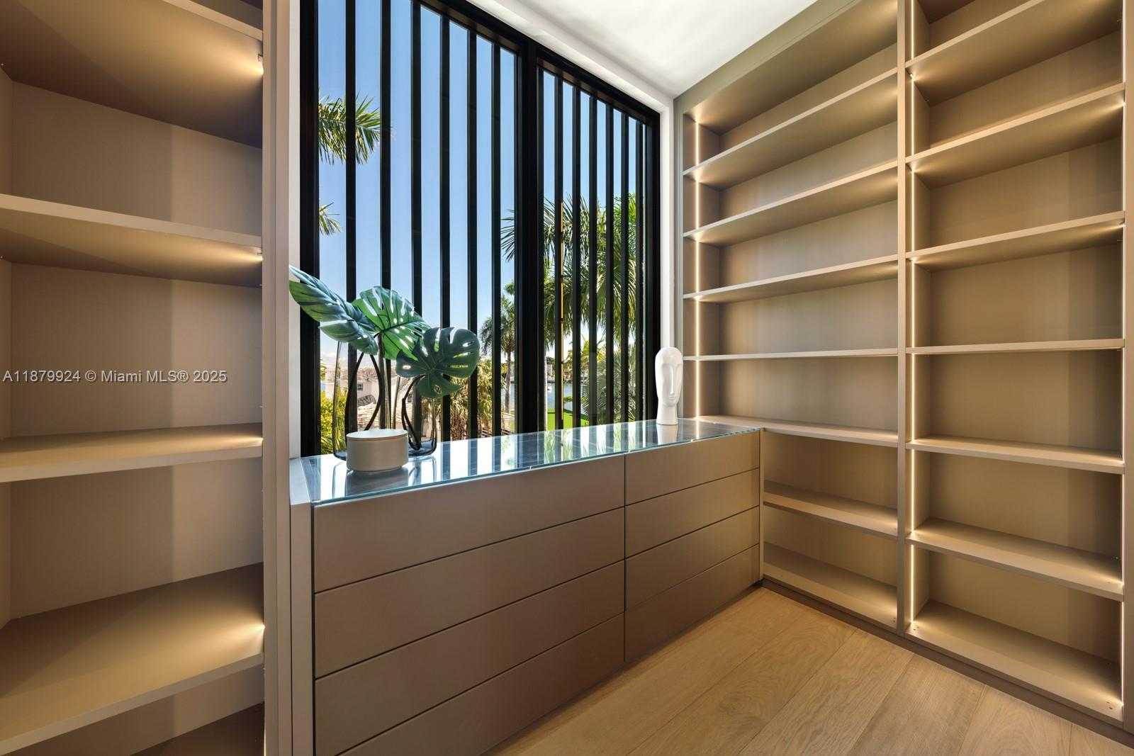 Small Image of 291 PALM AVE, Miami Beach Number 23