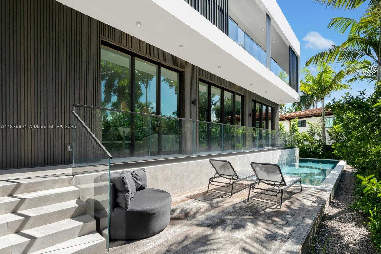 Small Image of 291 PALM AVE, Miami Beach Number 43