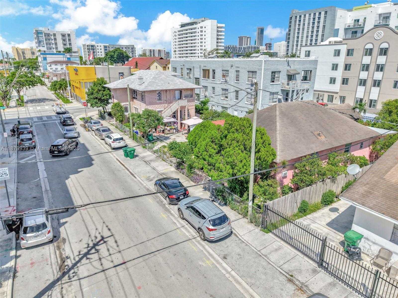 Small Image of 119 SOUTH WEST 7TH AVE, Miami Number 10