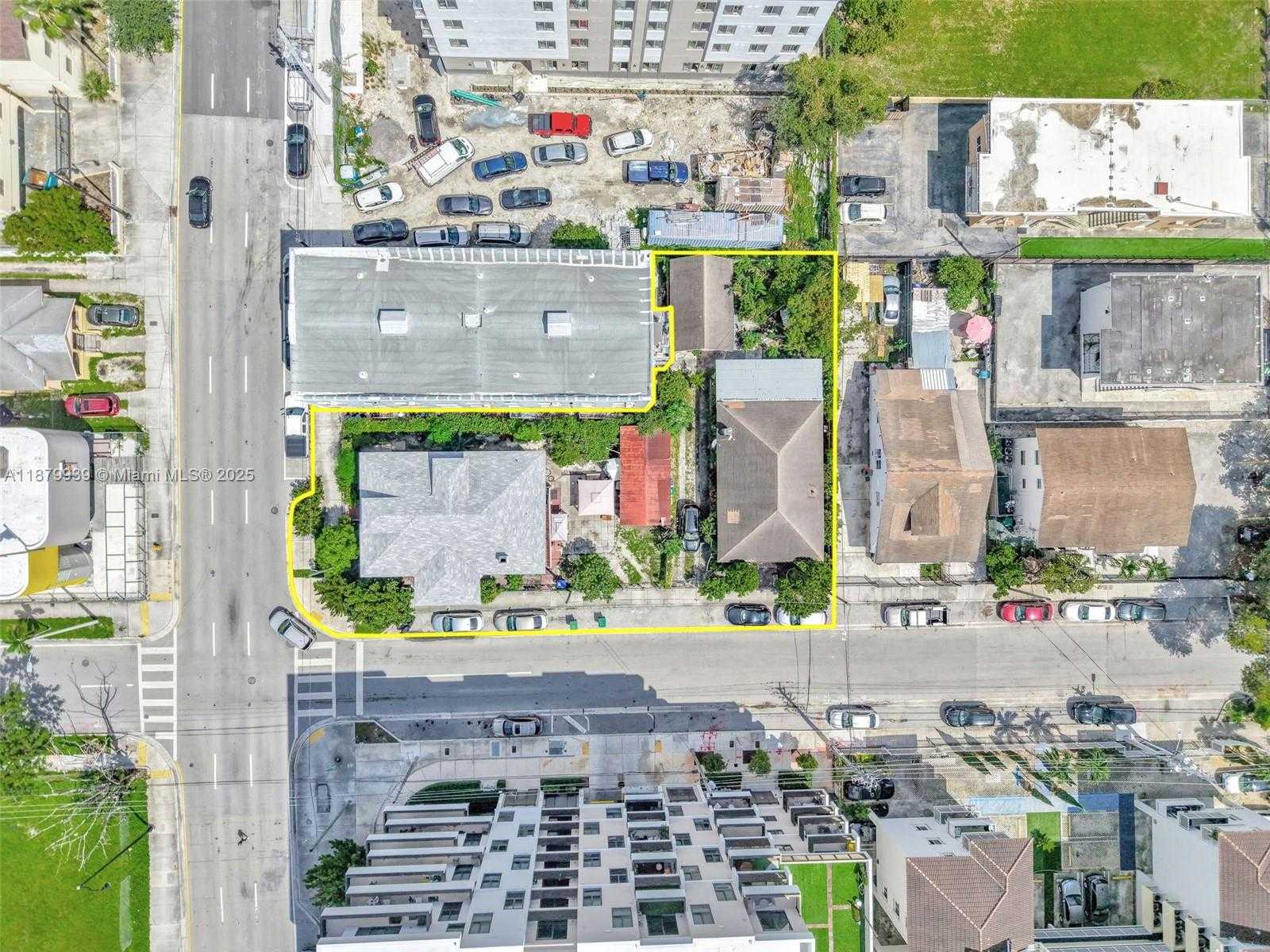 Small Image of 119 SOUTH WEST 7TH AVE, Miami Number 2