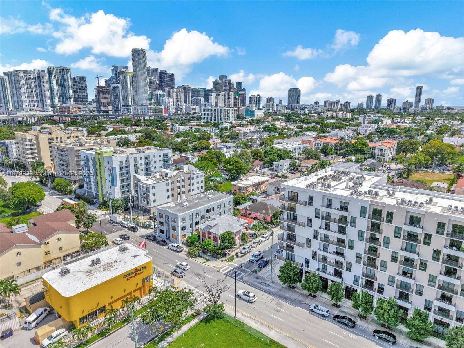 Small Image of 119 SOUTH WEST 7TH AVE, Miami Number 4