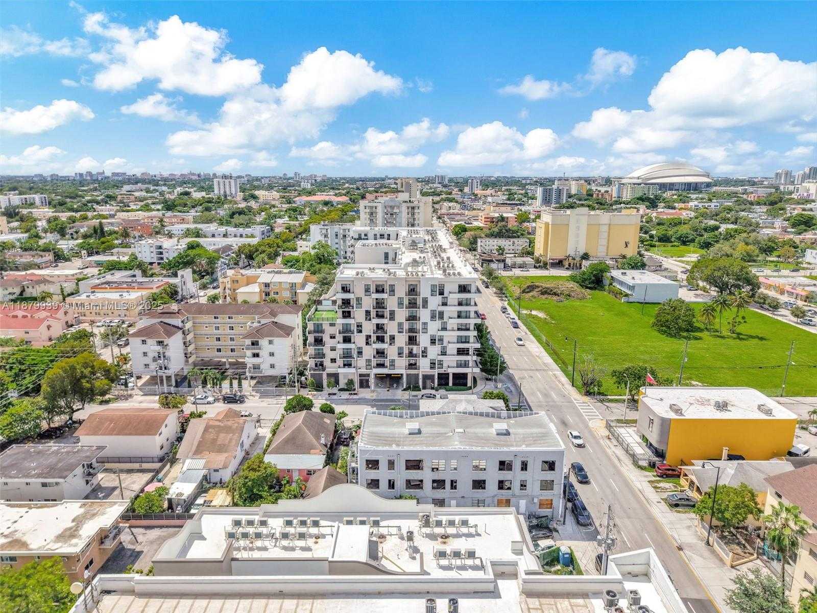 Small Image of 119 SOUTH WEST 7TH AVE, Miami Number 6